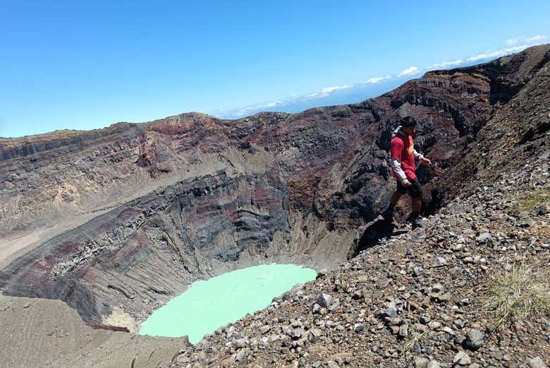Trekking por el volcán de Santa Ana