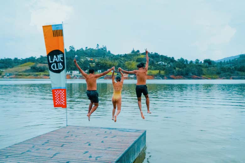 Entrada a Lake Club Guatapé