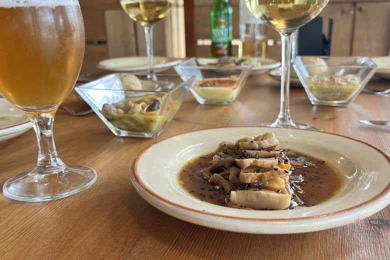 Visita a una finca de setas menorquinas