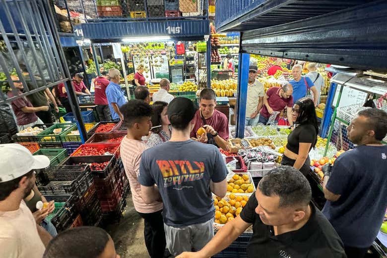 Tour de la fruta colombiana por Medellín