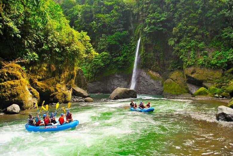 Rafting en el río Pacuare
