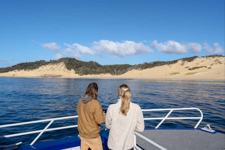 Paseo en barco por Cape Raoul