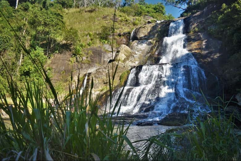 Excursión privada a las cascadas de Diyaluma