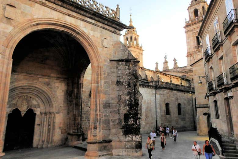 Visita guiada por la catedral de Lugo