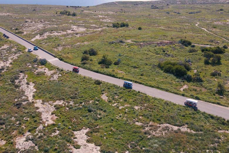 Tour en tuk tuk por Gozo + Paseo en barco por Comino y la Laguna Azul