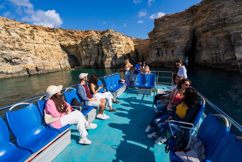 Tour en tuk tuk por Gozo + Paseo en barco por Comino y la Laguna Azul