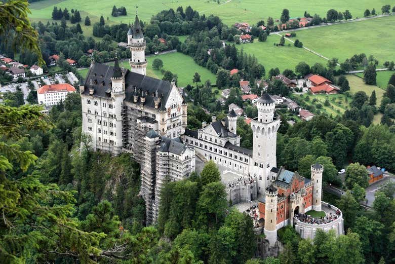 Excursión al castillo de Neuschwanstein y el palacio de Linderhof con audioguía