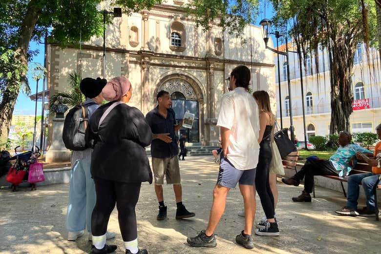 Tour por el barrio de Santa Ana