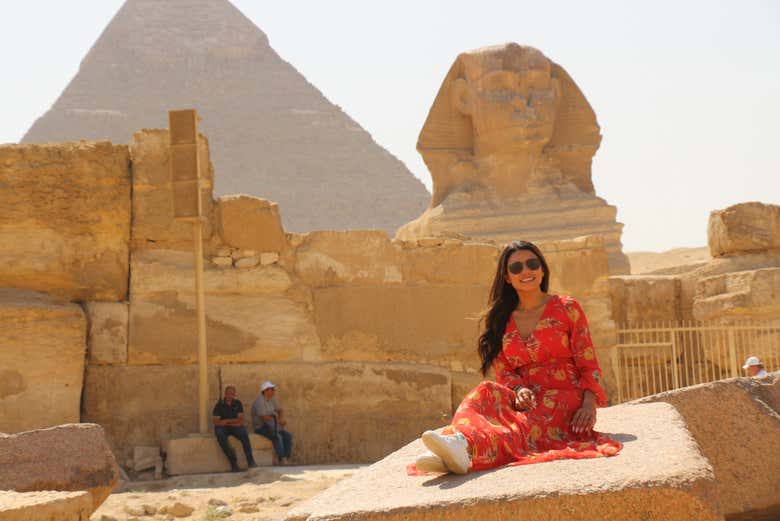 Excursión a las pirámides de Giza y el Gran Museo Egipcio en autobús