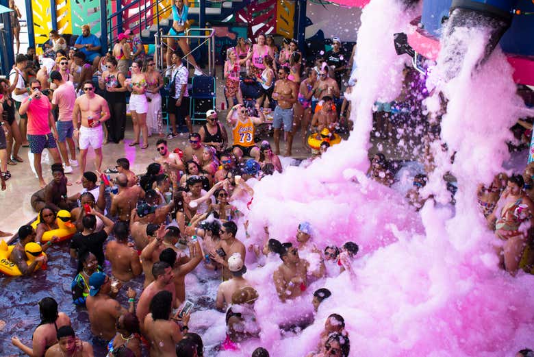 Entrada a Coco Bongo Beach Party