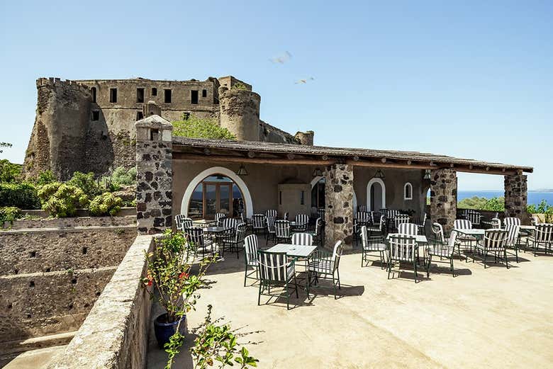 Tour por el Castillo Aragonés y Celsa