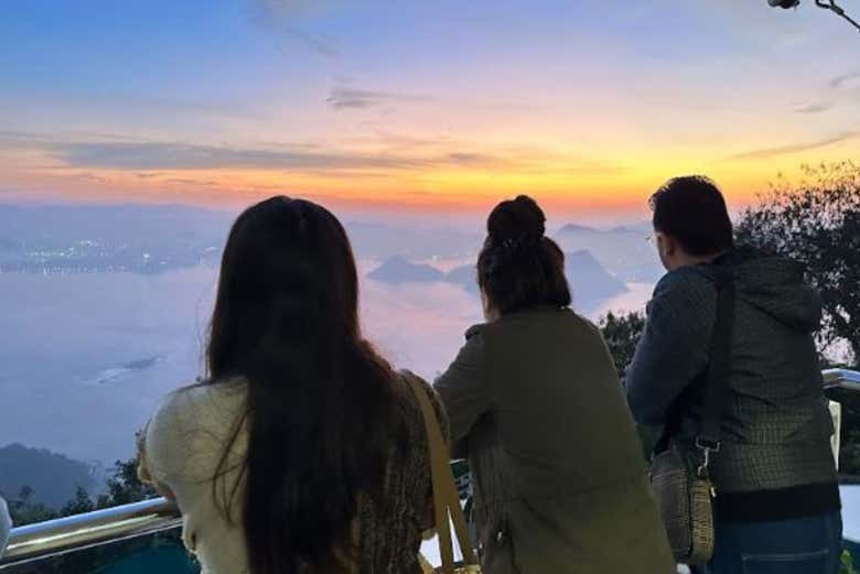 Amanecer en el Pan de Azúcar con desayuno