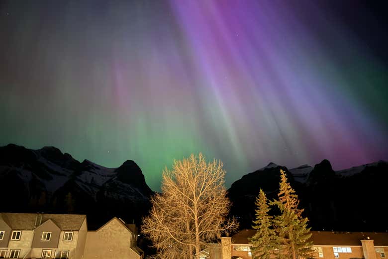 Observación de estrellas y auroras boreales en Banff