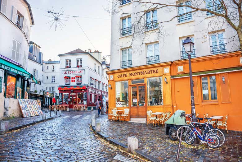 Tour por Montmartre + Cata de quesos y vino