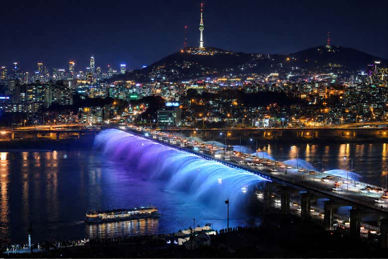 Tour nocturno por Seúl + Crucero por el río Han + Mirador del Edificio 63