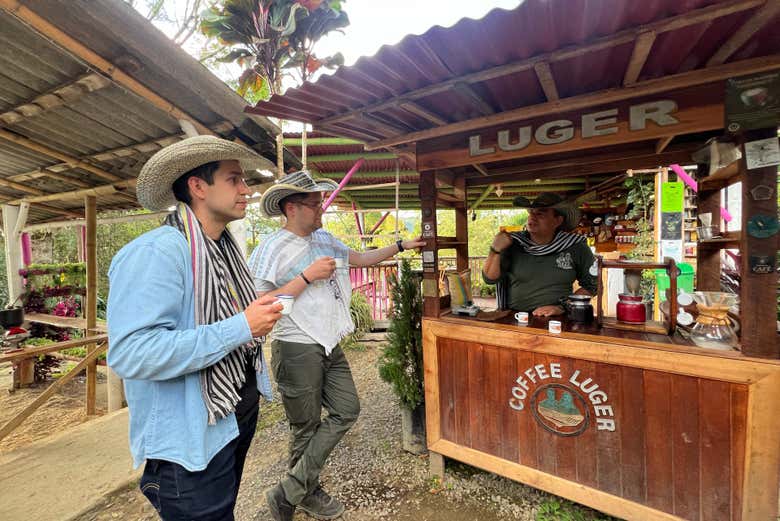 Visita a la finca cafetera Luger