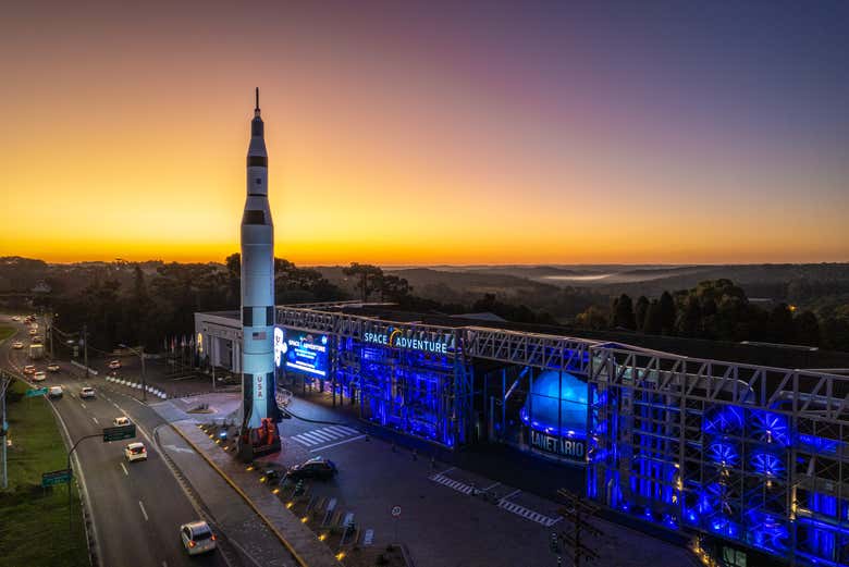 Entrada a Space Adventure Canela