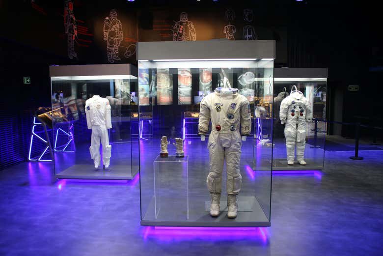 Entrada a Space Adventure Canela