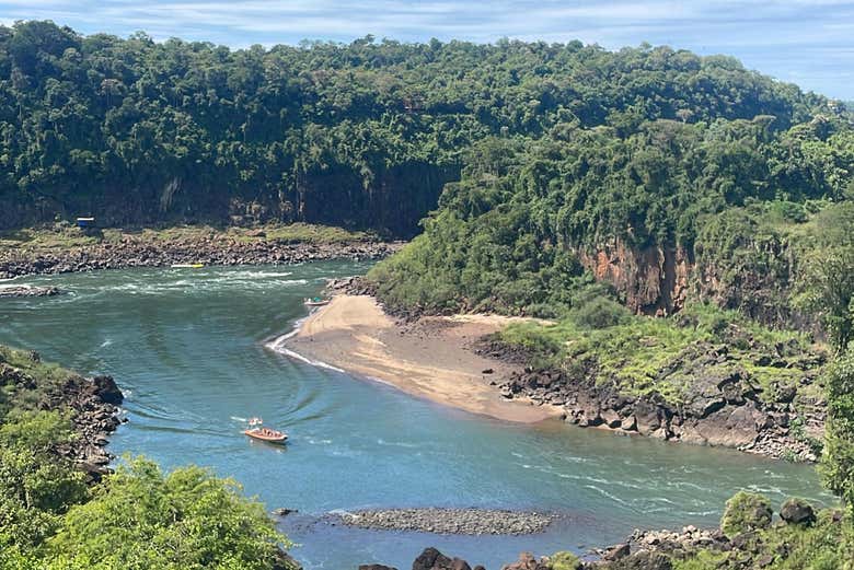 Cataratas de Iguazú: lados argentino y brasileño