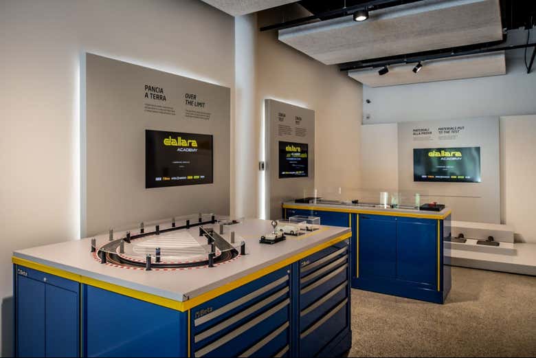 Entrada a Dallara Academy