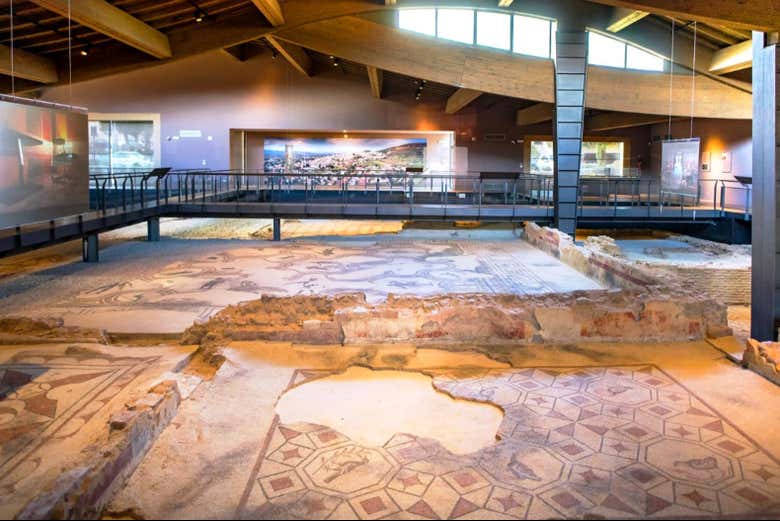 Excursión a Spello en tuk tuk + Entrada a la Villa de los Mosaicos