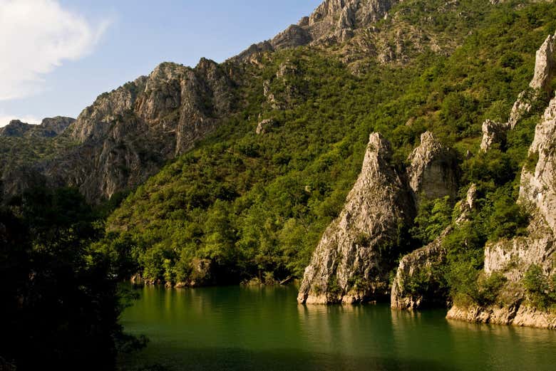 Excursión al Cañón de Matka y la Cruz del Milenio