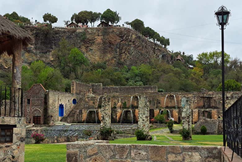 Tour de 2 días por los Pueblos Mágicos de Hidalgo + Grutas de Tolantongo