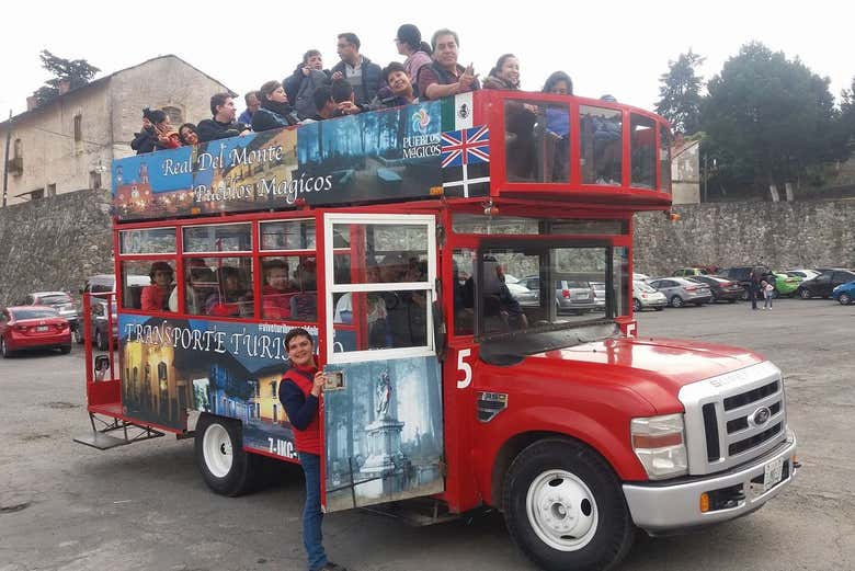 Tour de 2 días por los Pueblos Mágicos de Hidalgo + Grutas de Tolantongo