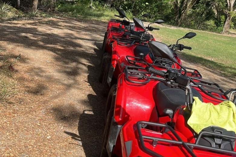 Tour en quad por Tambor + Tirolina