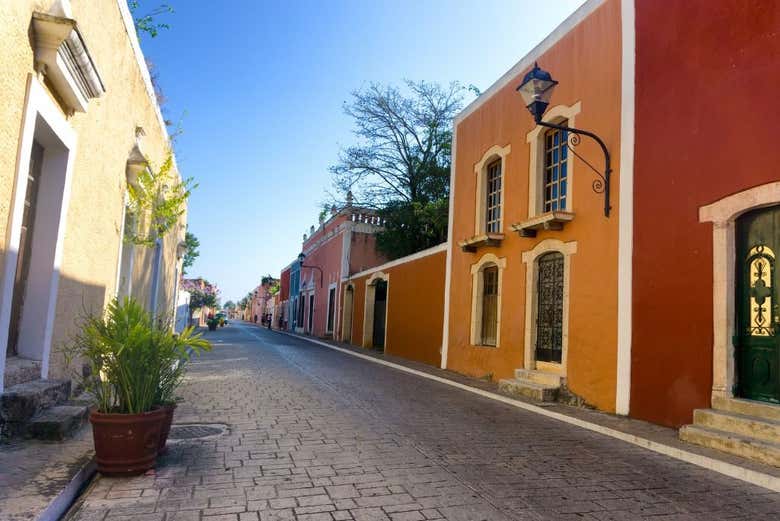 Excursión a Chichén Itzá y el cenote Saamal + Visita a una galería de arte