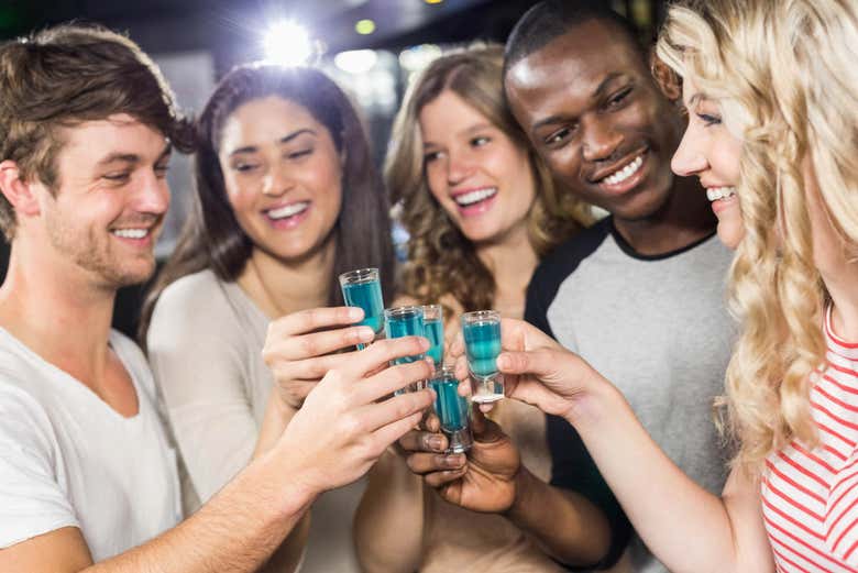 Pub crawl ¡Tour de fiesta por Udaipur!