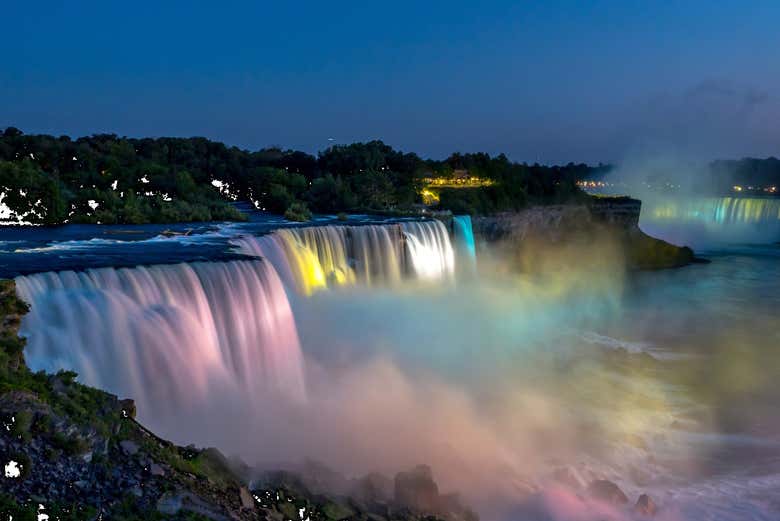 Excursión a las Cataratas del Niágara + SkyWheel + Espectáculo nocturno