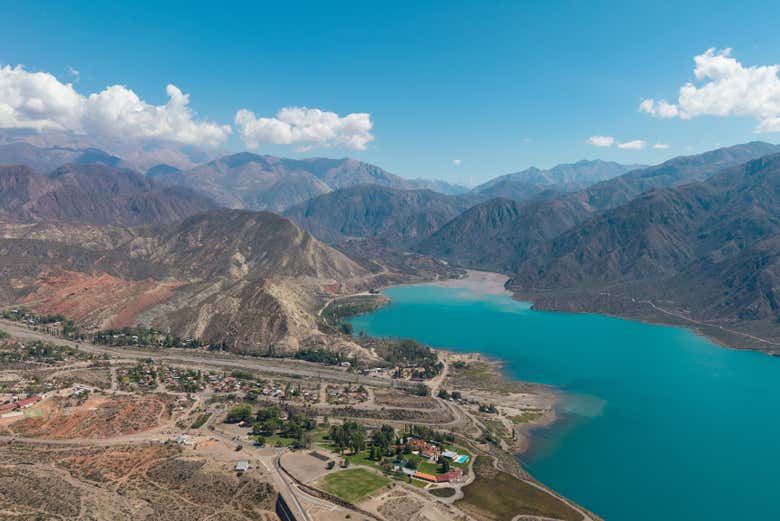 Paseo en velero por el embalse de Potrerillos