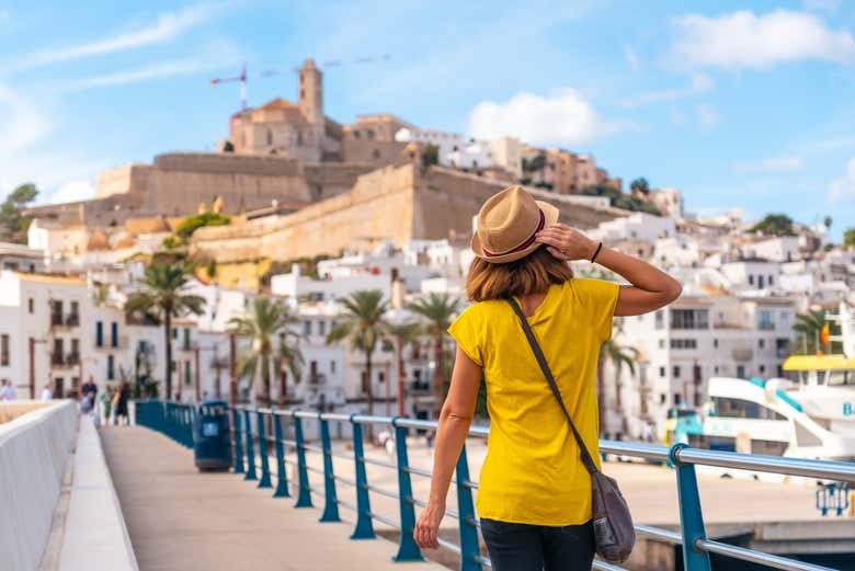 Traslado privado entre el aeropuerto de Ibiza y Formentera