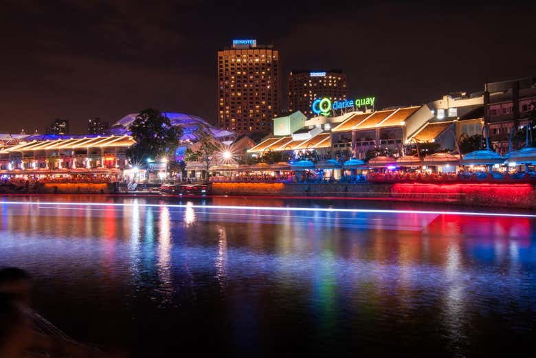 Tour nocturno en autobús descapotable por Singapur
