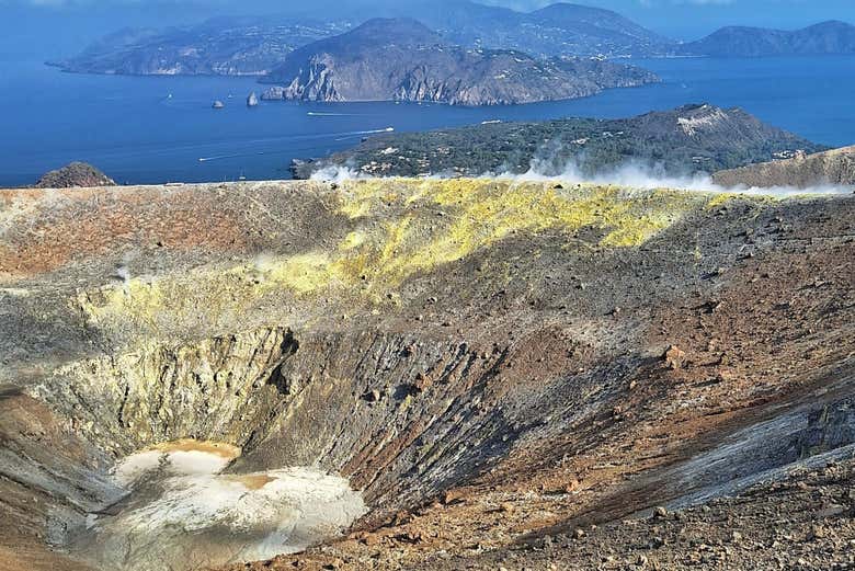 Trekking hasta el Gran Cráter de Vulcano