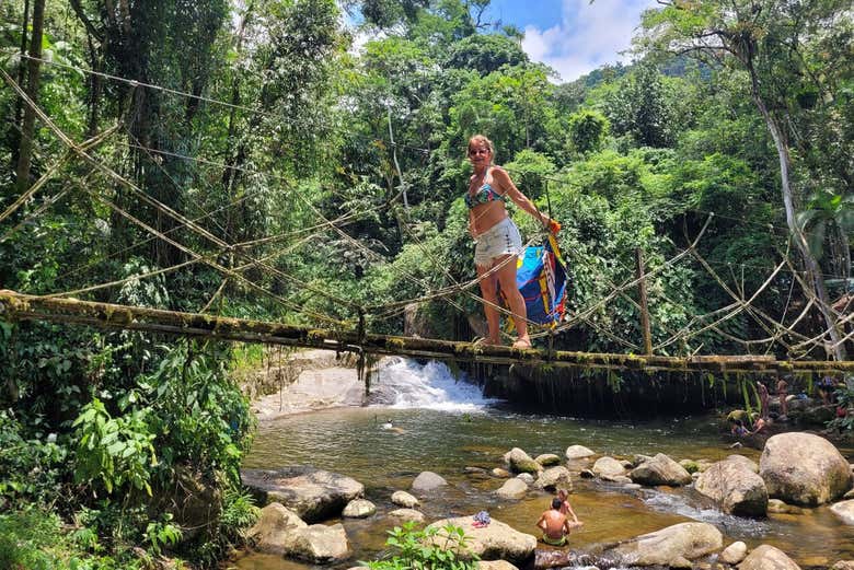 Tour en 4x4 por las cascadas de Paraty + Visita a una destilería de cachaza