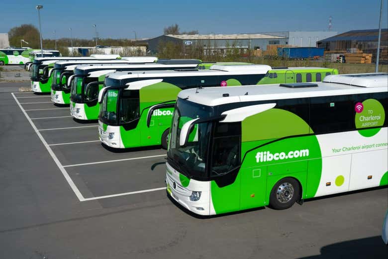 Autobús entre el aeropuerto de Charleroi y Bruselas