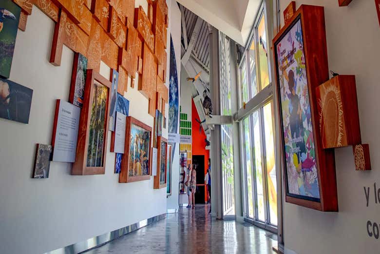 Visita al Edificio de la Administración del Canal de Panamá, Biomuseo y Mi Pueblito