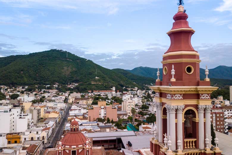 Tour de los personajes ilustres de Salta