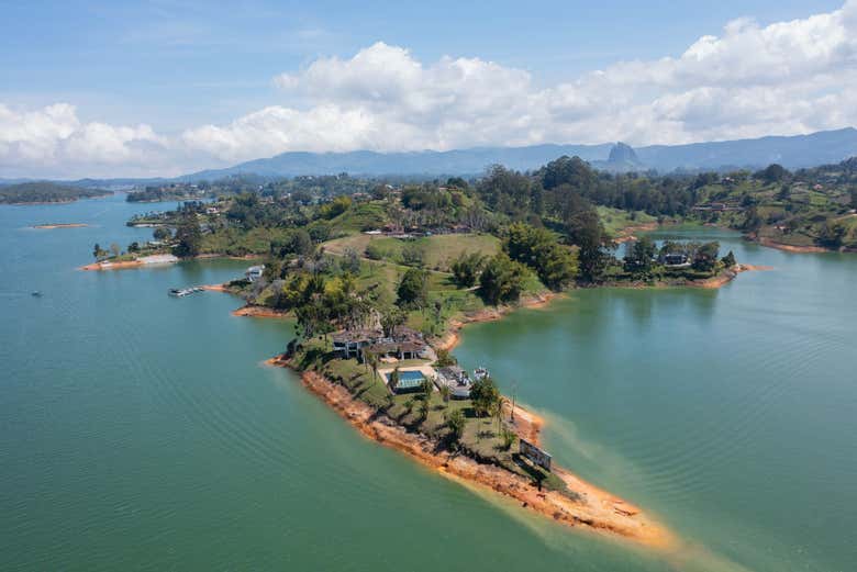 Visita a la finca La Manuela, la hacienda de Pablo Escobar
