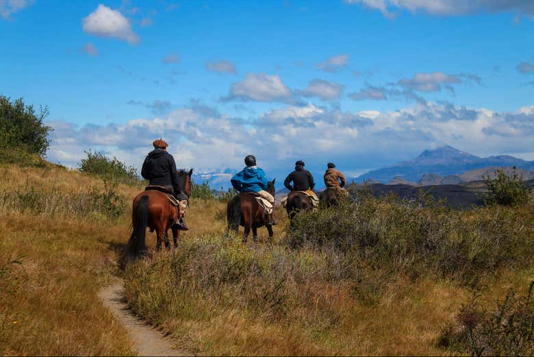 Paseo a caballo por la Laguna Sofía