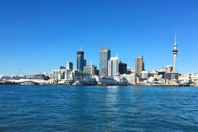 Paseo en barco por Auckland
