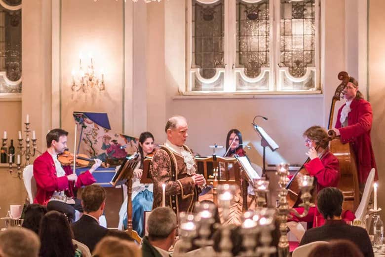 Cena y concierto de Mozart en la Sala Barroca de St. Peter Stiftskulinarium