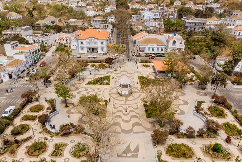 Tour por Nova Sintra y Fajã d’Água + Destilería de grog