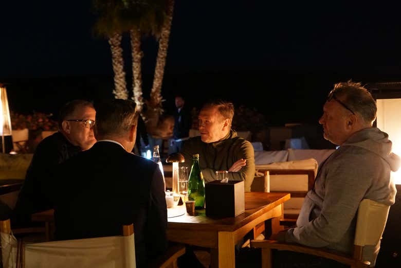 Noche en el desierto de Khor Al Adaid