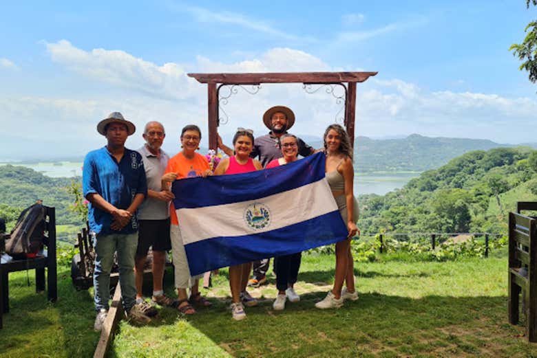 Excursión a Suchitoto y Cihuatán