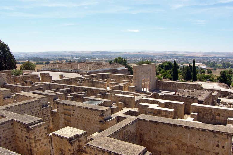 Autobús entre Córdoba y Medina Azahara