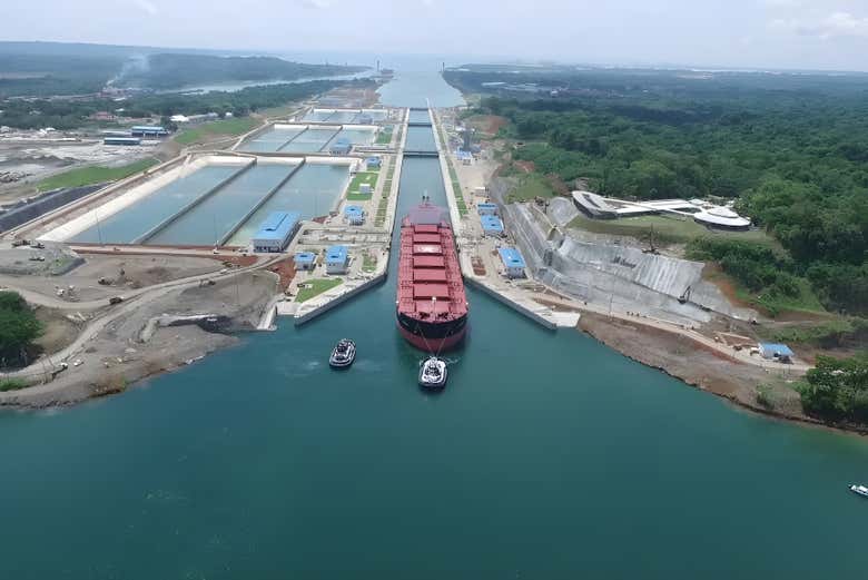 Excursión a las esclusas del canal de Panamá: Gatún y Agua Clara
