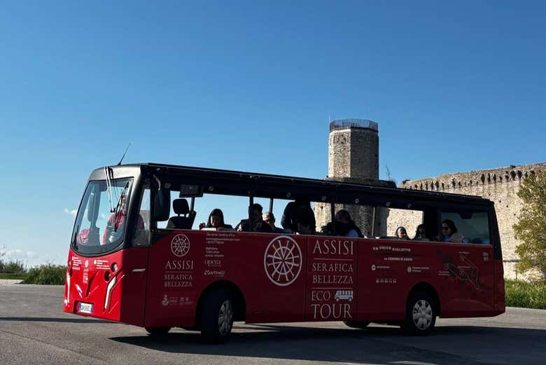 Autobús turístico de Asís